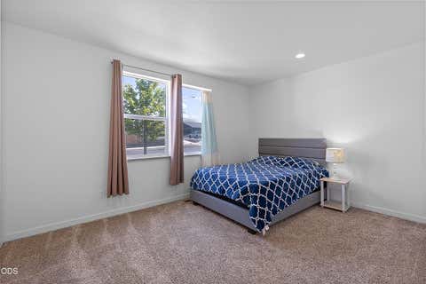 Tiny photo for 976 SE Maui Lane, Madras, OR 97741 (MLS # 220226126)