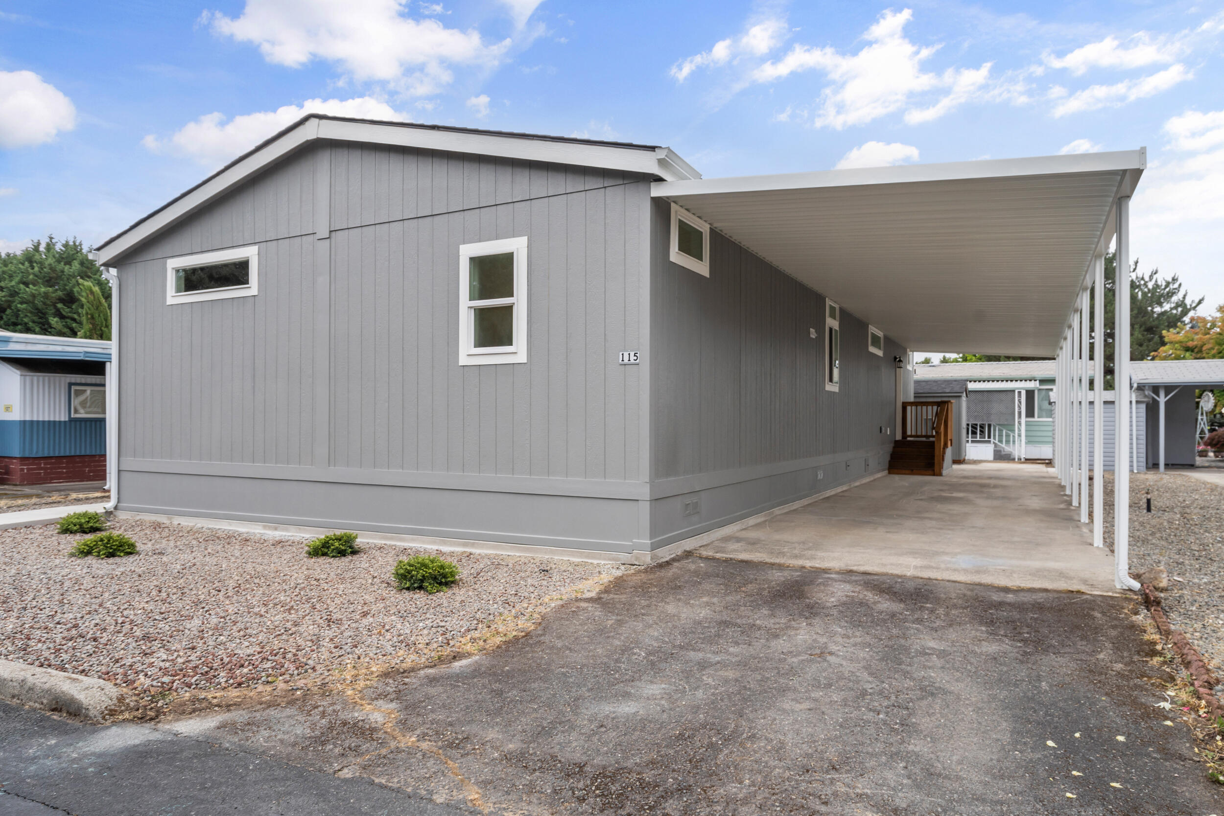 Rogue Lea Estates - Residential