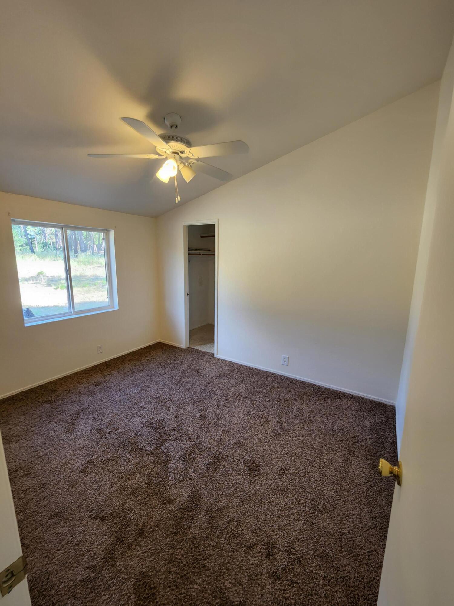 Round Lake Estates - Residential