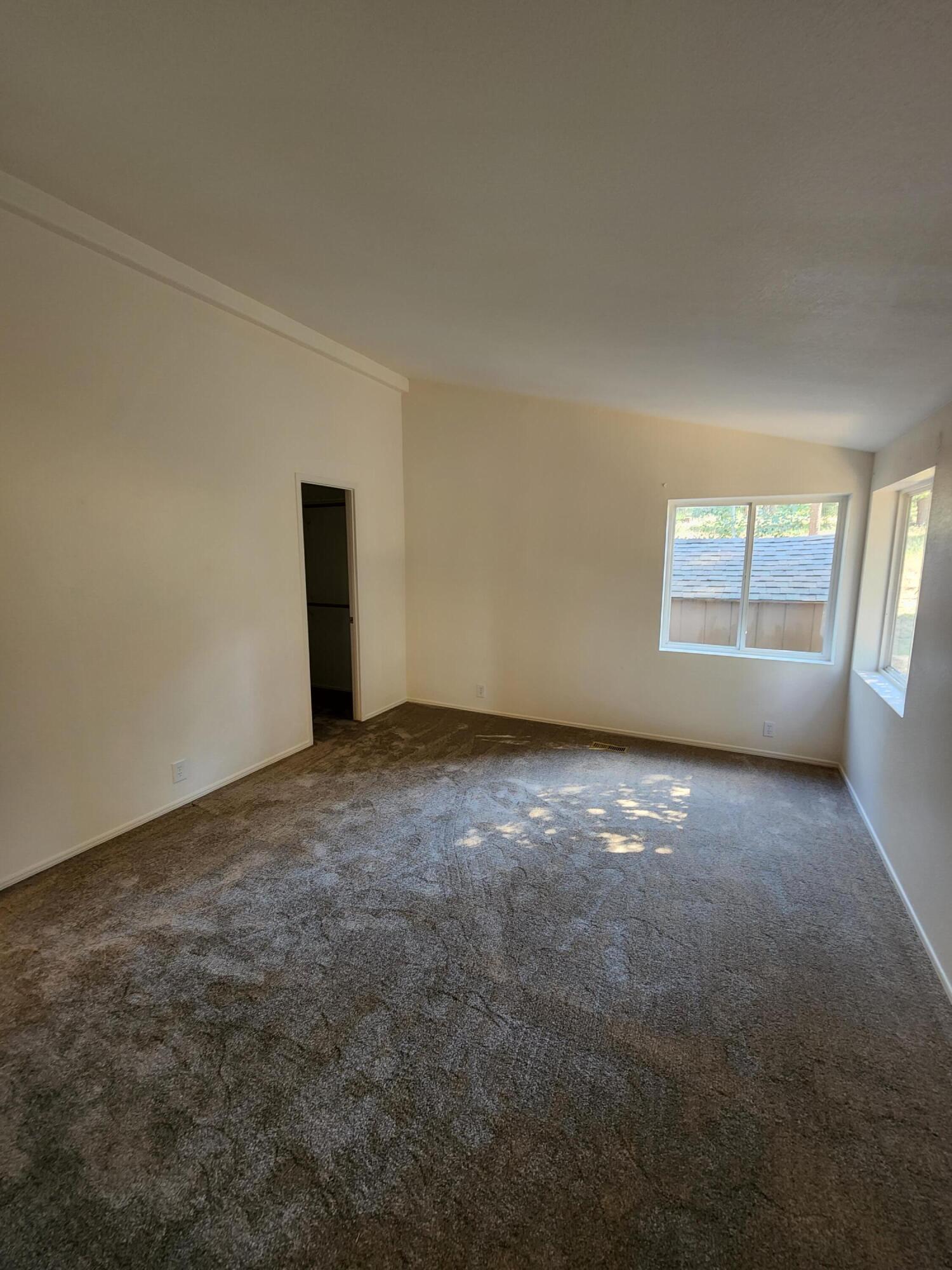 Round Lake Estates - Residential