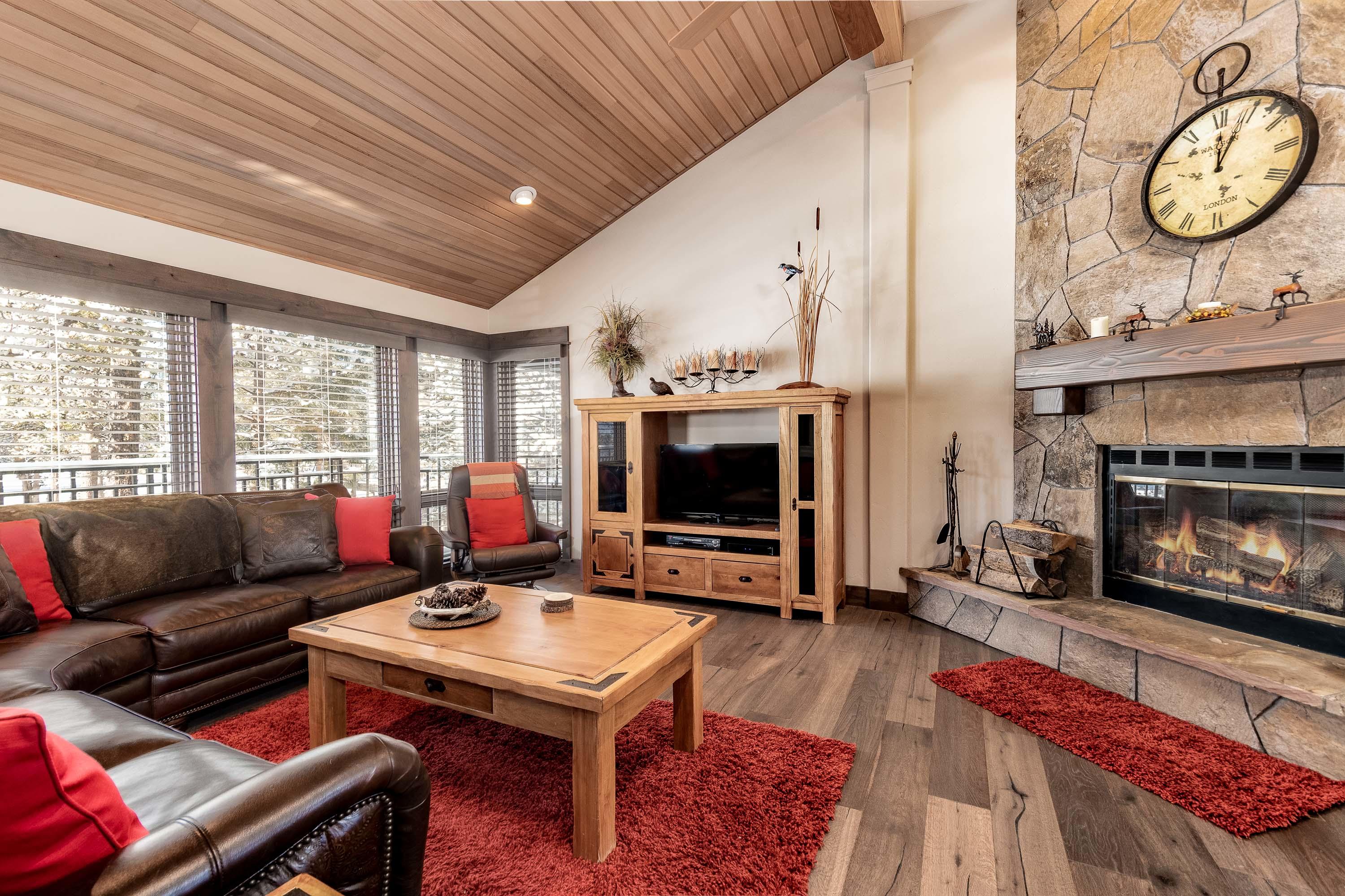 Fairway Point Villag - Residential