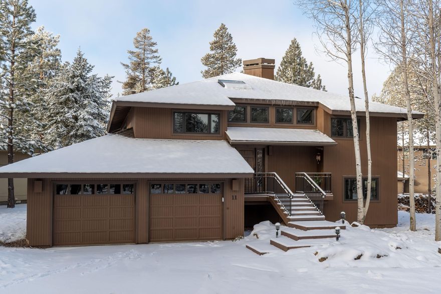 Truly exquisite 2019 full-home remodel with amazing high-end NW finishes throughout! Enjoy the reverse living tree house feel in the vaulted great room w/ gas start wood burning FP, & huge wall of windows offering golf course views! Kitchen features granite counters, stainless appliances, eating bar & tons of cabinetry w/ soft-close hardware. Covered upper deck expands the great room area to take the party outside! Lovely master bedroom suite offers private access to the upper deck plus a lovely bath with double quartz vanity, jetted soaking tub, walk-in rain shower & large walk-in closet. A powder bath completes the upstairs. Downstairs is a laundry room/powder bath, 3 guest bedrooms & a second full bath w/ double vanity & tub/shower combo. Lower covered spacious deck space is wired for a hot tub. 50-year comp roof installed 2018. High-end wood clad windows, sliders, skylight, furnace, A/C & HWH, decking, custom railing included in 2019 remodel. 2-Car finished garage. Ext Paint 2020.