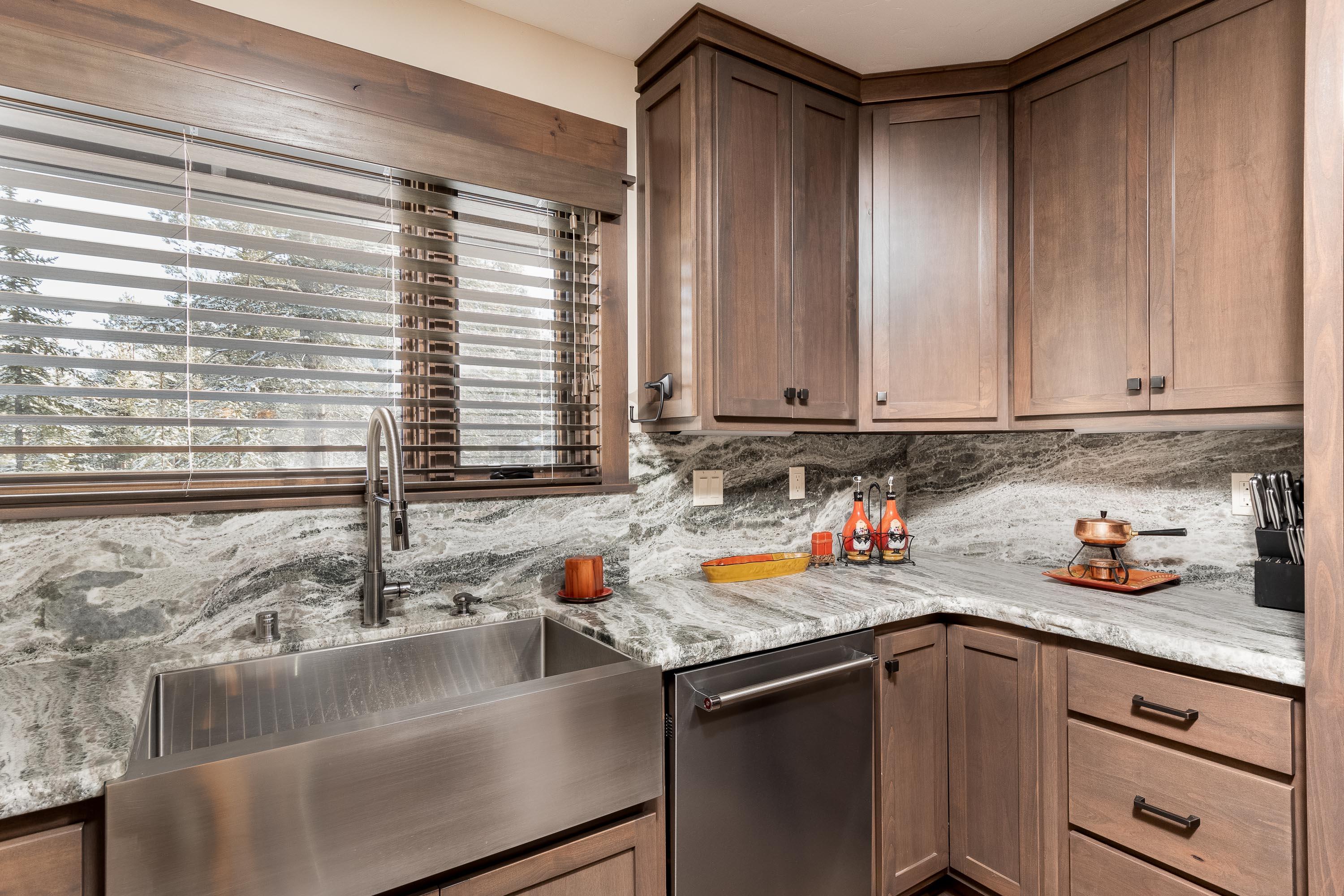 Fairway Point Villag - Residential