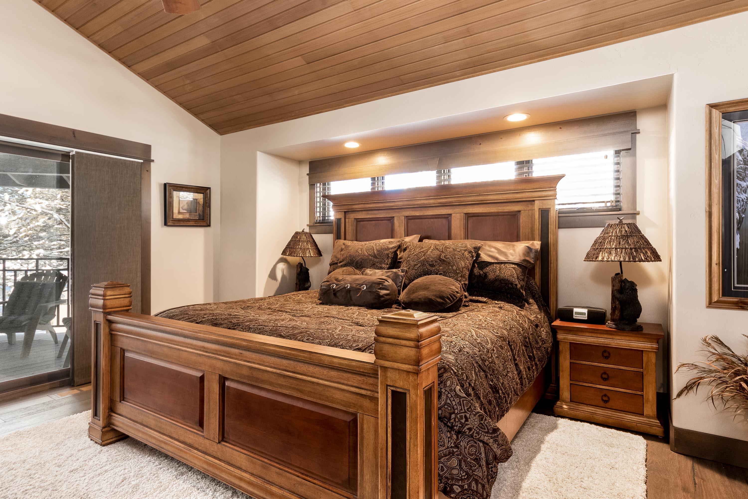 Fairway Point Villag - Residential