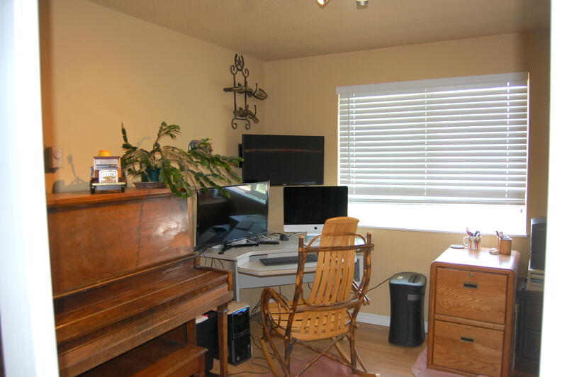 Hillcrest J - Residential