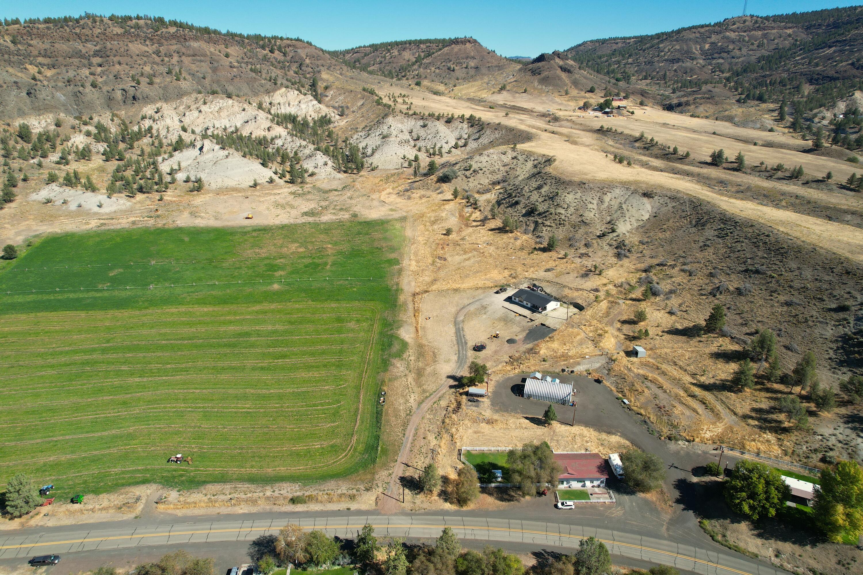 Town Of Spray - Land