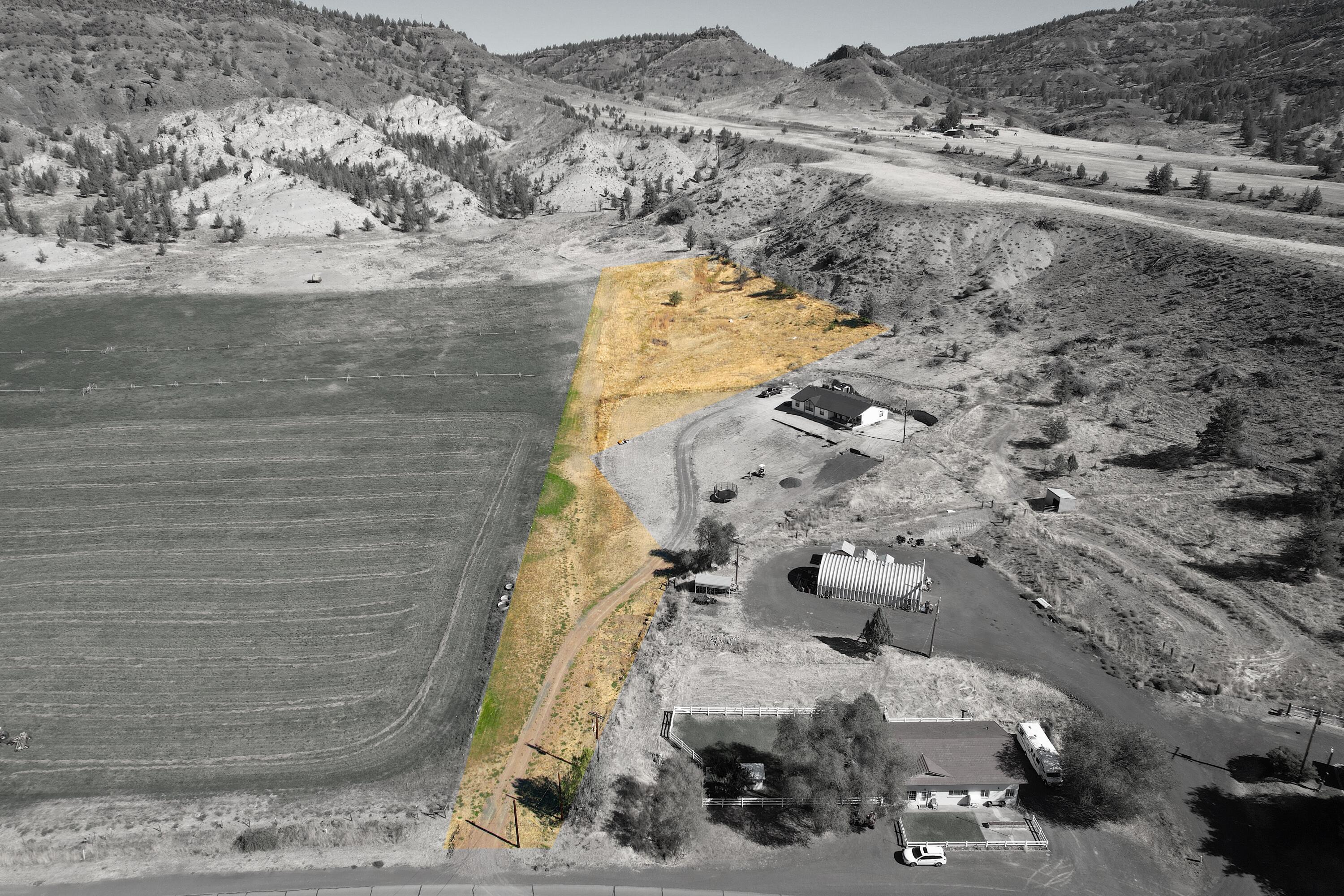 Town Of Spray - Land