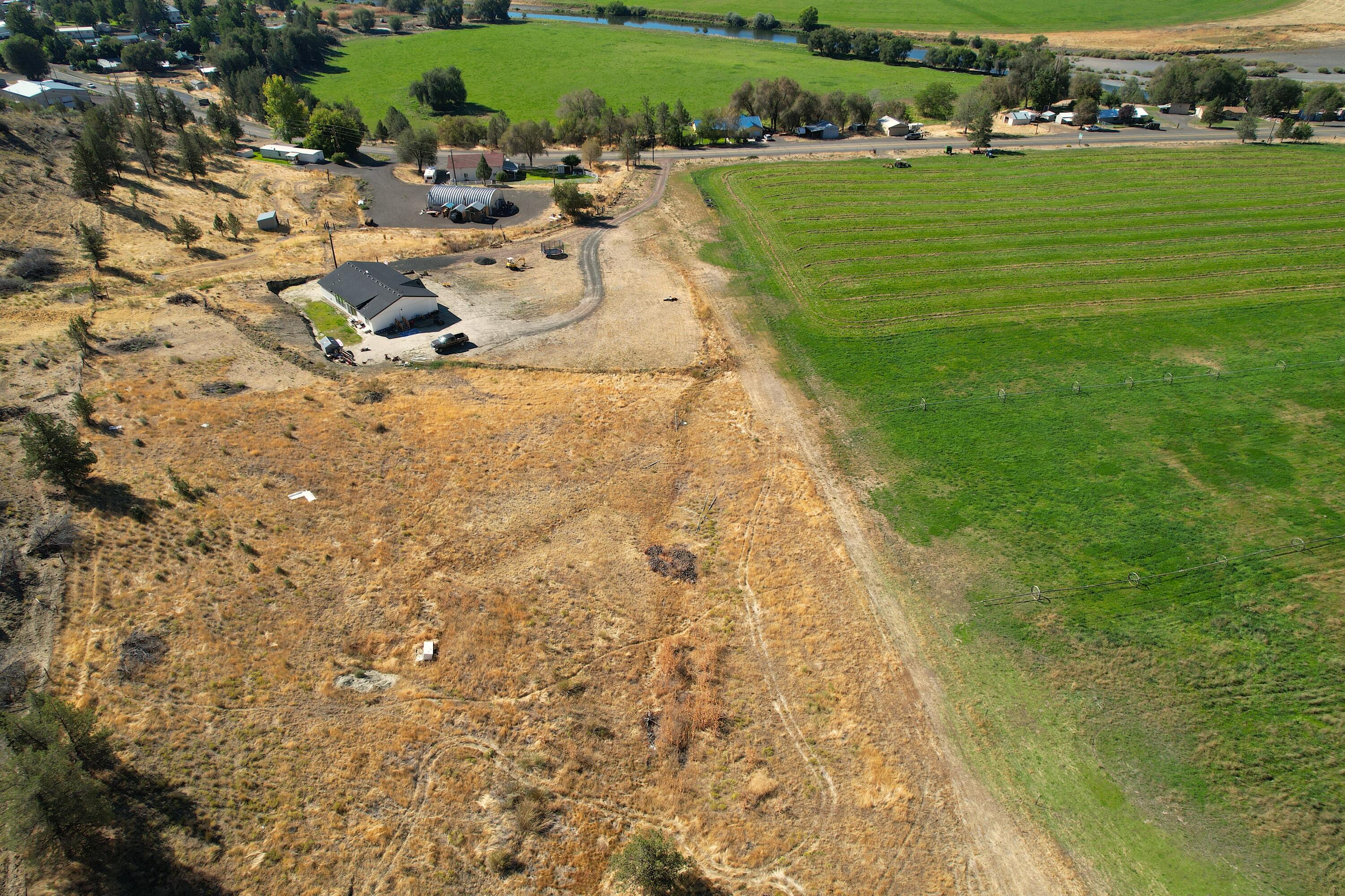 Town Of Spray - Land