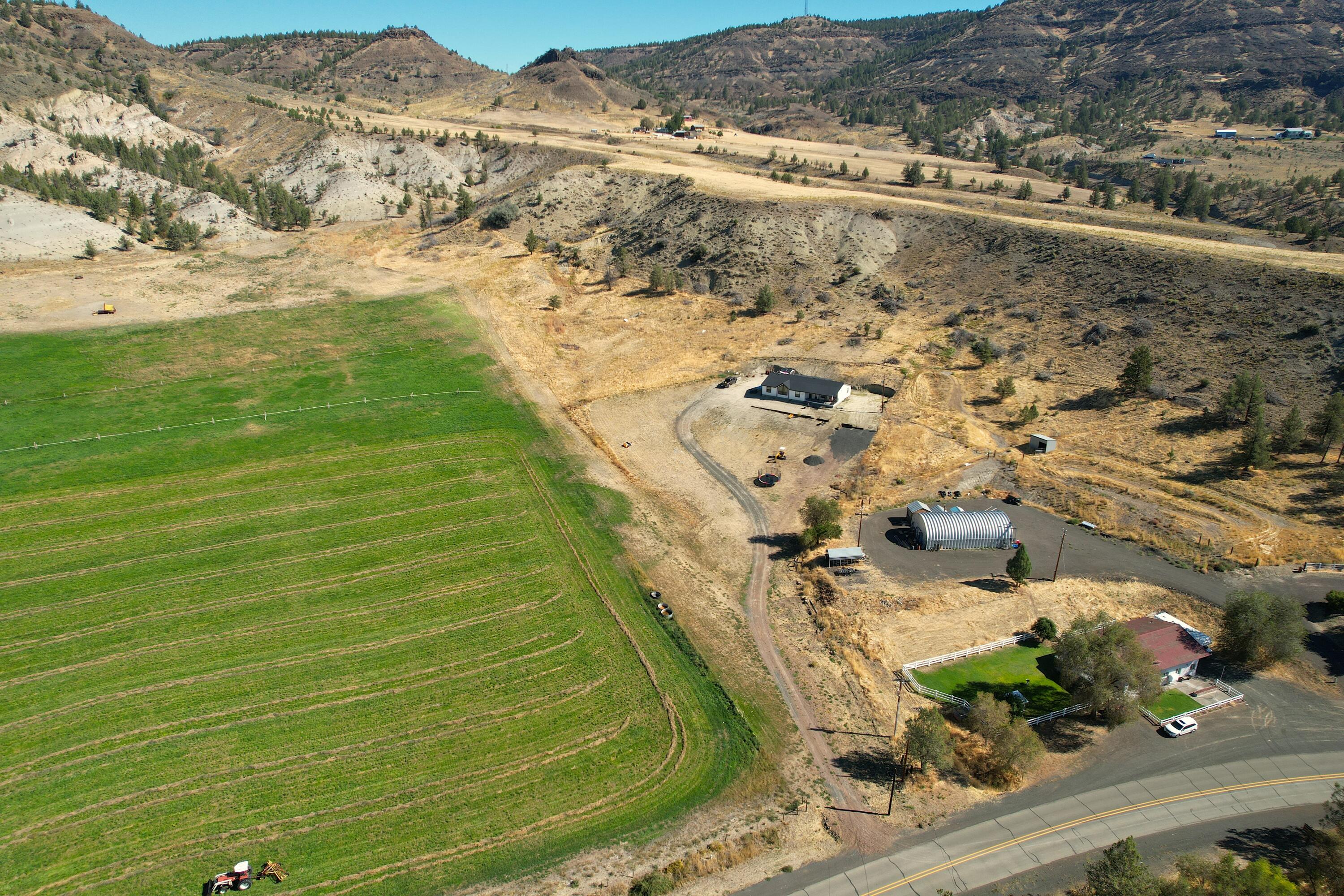 Town Of Spray - Land