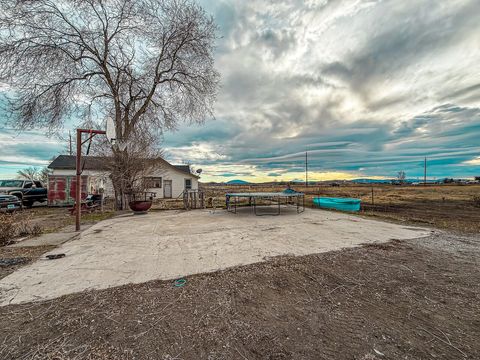 Tiny photo for 22111 HIghway 39 Hwy, Merrill, OR 97633 (MLS # 220212841)