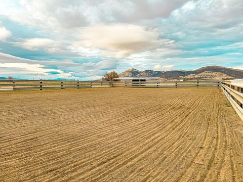 Tiny photo for 22111 HIghway 39 Hwy, Merrill, OR 97633 (MLS # 220212841)