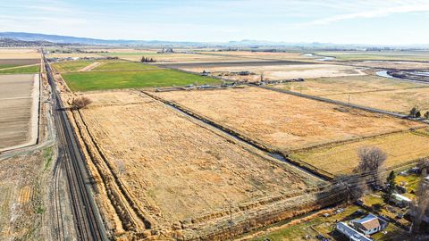 Tiny photo for 22111 HIghway 39 Hwy, Merrill, OR 97633 (MLS # 220212841)