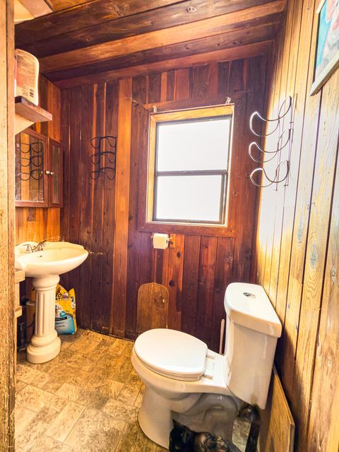 Tiny photo for 22111 HIghway 39 Hwy, Merrill, OR 97633 (MLS # 220212841)