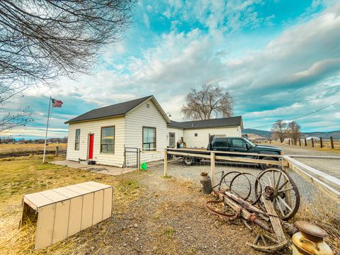 Tiny photo for 22111 HIghway 39 Hwy, Merrill, OR 97633 (MLS # 220212841)