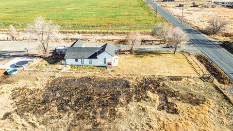 Tiny photo for 22111 HIghway 39 Hwy, Merrill, OR 97633 (MLS # 220212841)