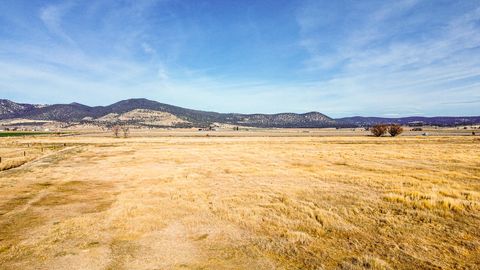 Tiny photo for 22111 HIghway 39 Hwy, Merrill, OR 97633 (MLS # 220212841)