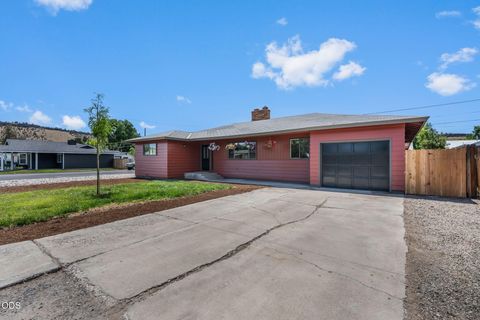 Tiny photo for 285 SW Claypool Street, Prineville, OR 97754 (MLS # 220224190)