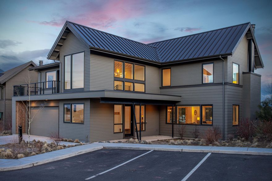 This vacation home is just over 3300 square feet, offers views of Newberry and the Paulina mountains to the South and is located steps from everything Tetherow has to offer. What is truly special about this home is that of the more than 600 homes in Tetherow, this is one of only about 40 that can be rented as an overnight rental. Designed around the idea of friends and family coming together, this layout also allows everyone enough space and privacy to unwind after a day of adventure. This Skyliner floor plan is the largest of the vacation homes and consists of 5 king suites, each with outdoor patio or deck access. With a sleek and luxurious feel, it is clear that the designer selected finishes and furnishings will appeal to even the most discerning eye. Also, since the home is being sold fully-furnished and turn-key, you won't have to lift a finger! These homes were built around making memories and with the pool, restaurants, golf and endless backcountry adventures at your doorstep.