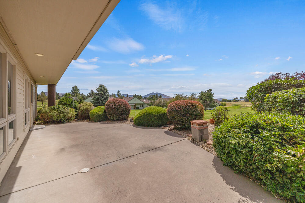 Shield Crest - Residential