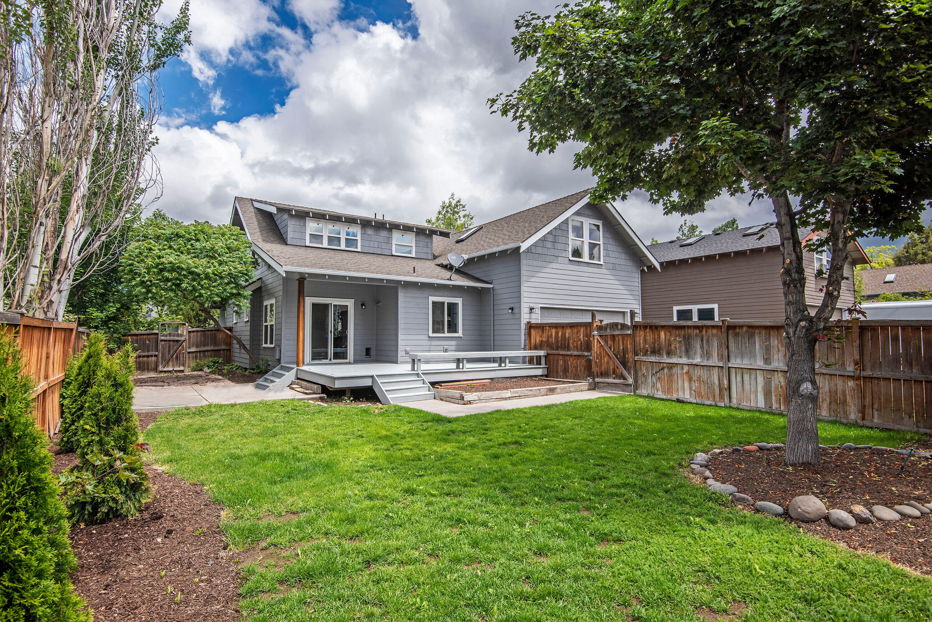 Oak Tree - Residential