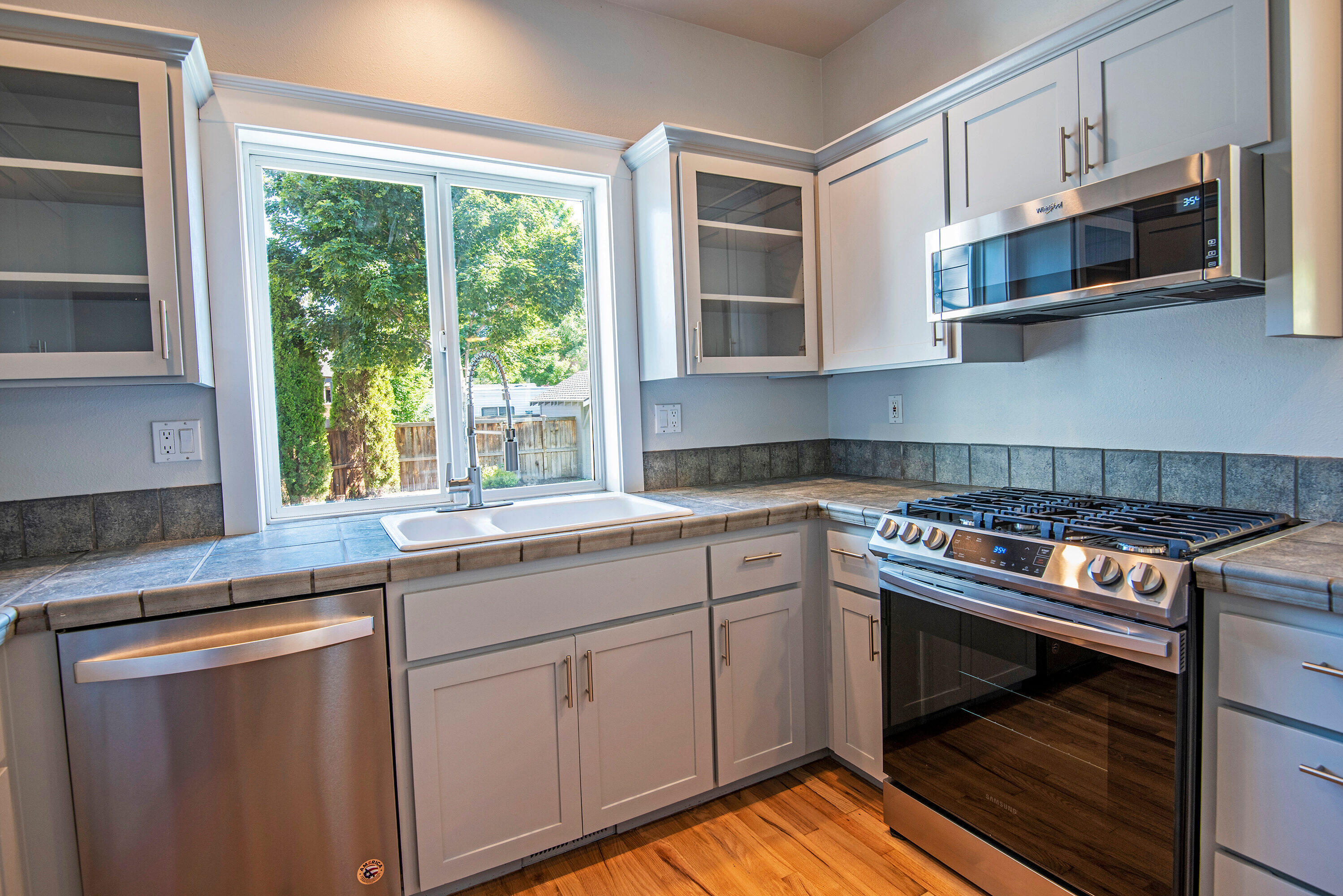 Oak Tree - Residential