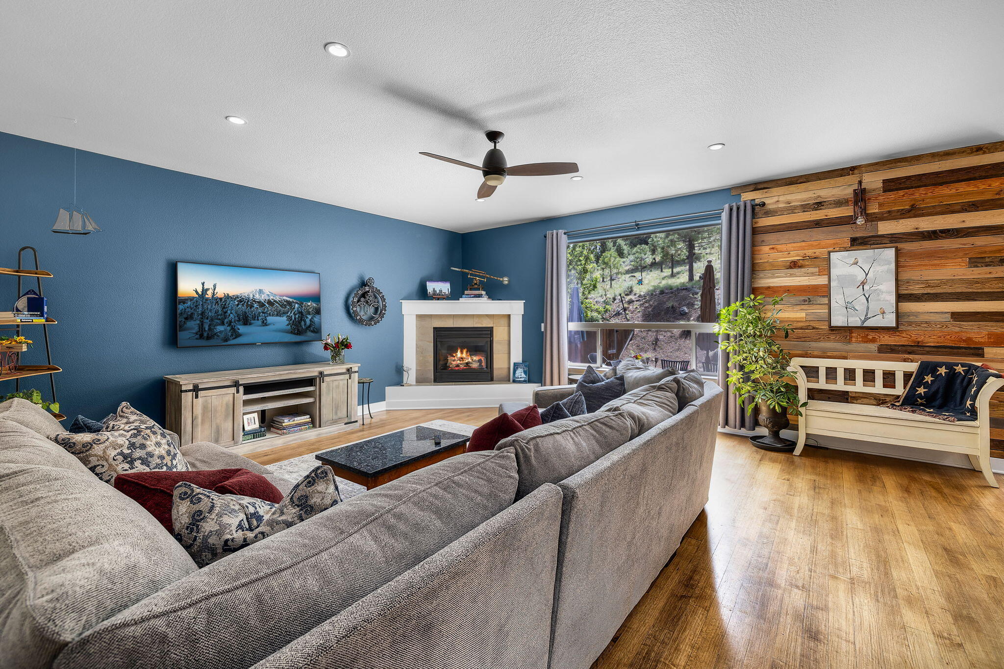 Skyliner Summit - Residential