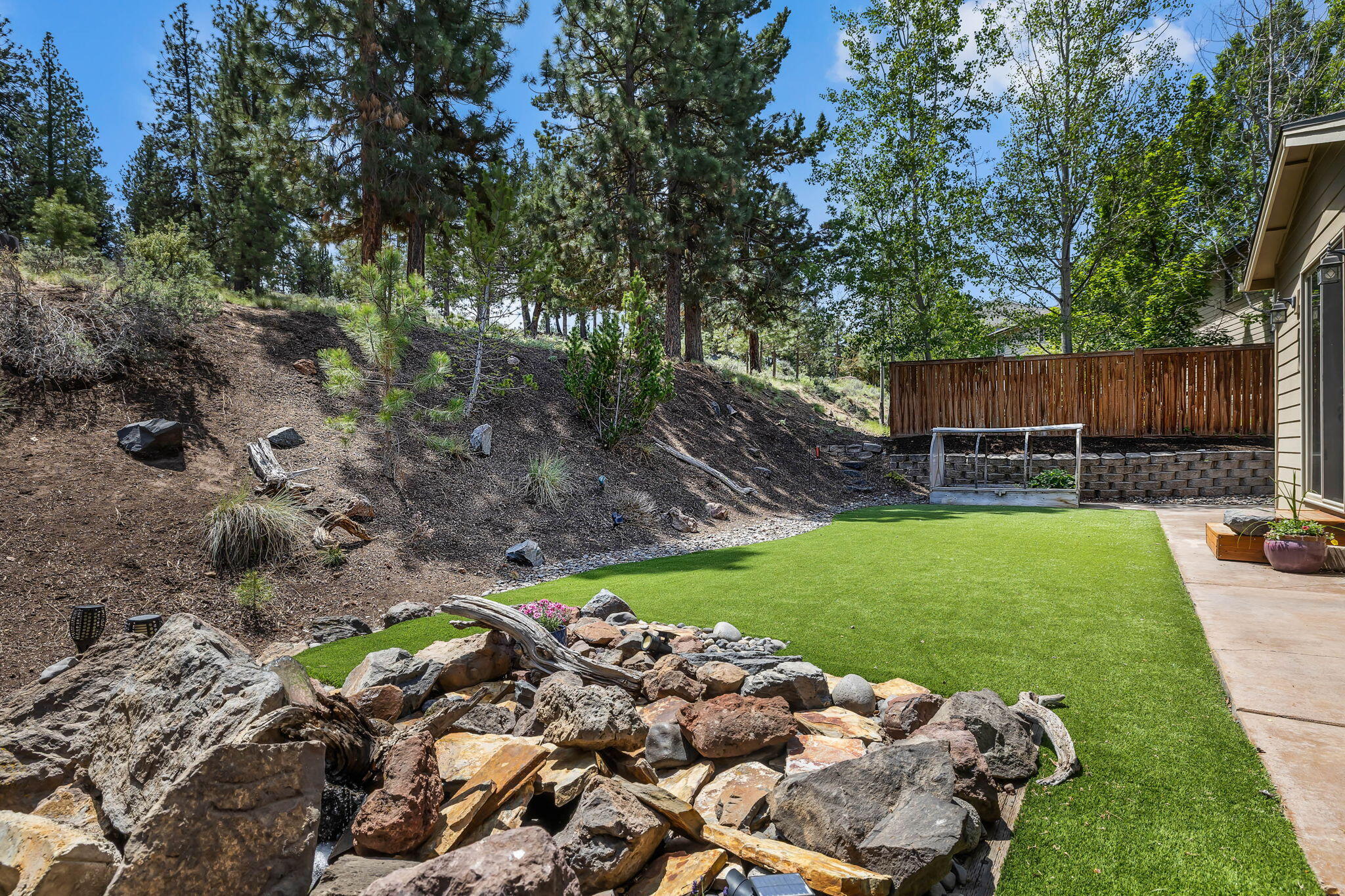 Skyliner Summit - Residential