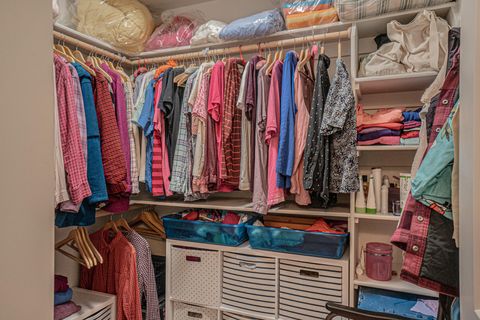 Tiny photo for 256 Rockfellow Place, Talent, OR 97540 (MLS # 220217172)