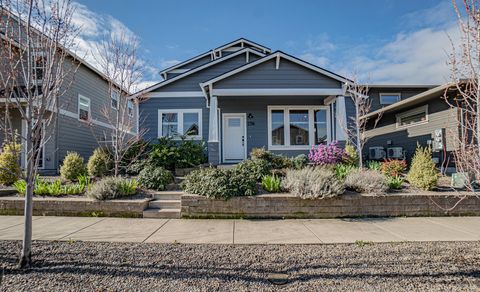 Tiny photo for 256 Rockfellow Place, Talent, OR 97540 (MLS # 220217172)