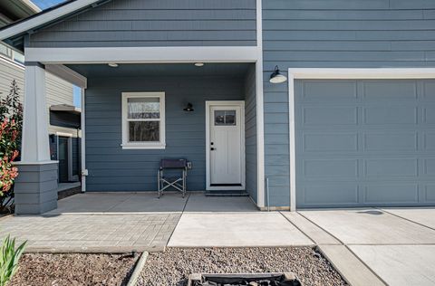 Tiny photo for 256 Rockfellow Place, Talent, OR 97540 (MLS # 220217172)