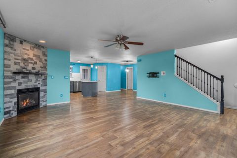 Tiny photo for 485 SE Ponderosa Drive, Madras, OR 97741 (MLS # 220213961)