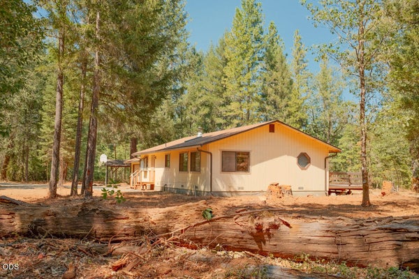 3781 DICK GEORGE RD, CAVE JUNCTION, OR 97523 - Image 324ae515d9e4d80bd54fd3e4ea4f6f30/1705393979