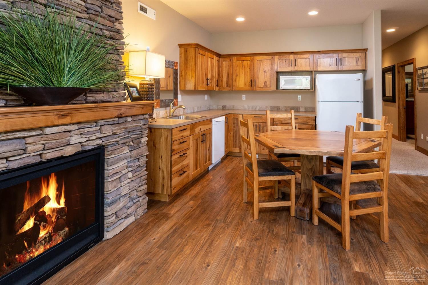 Fairway Crest Village - Residential