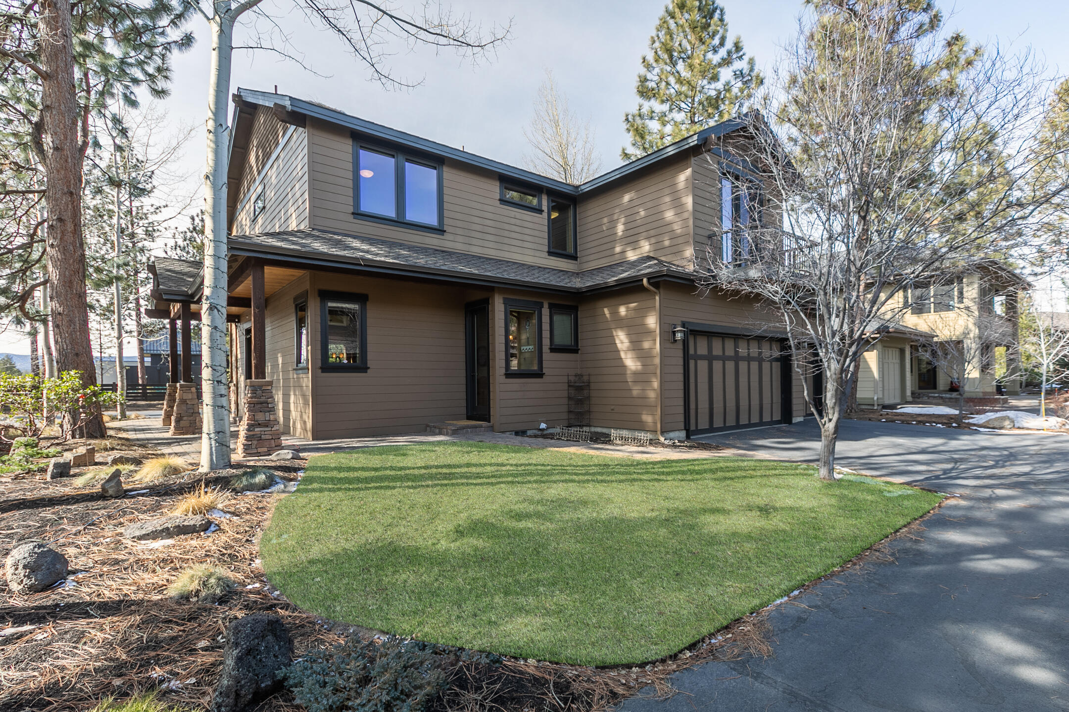 Three Pines - Residential