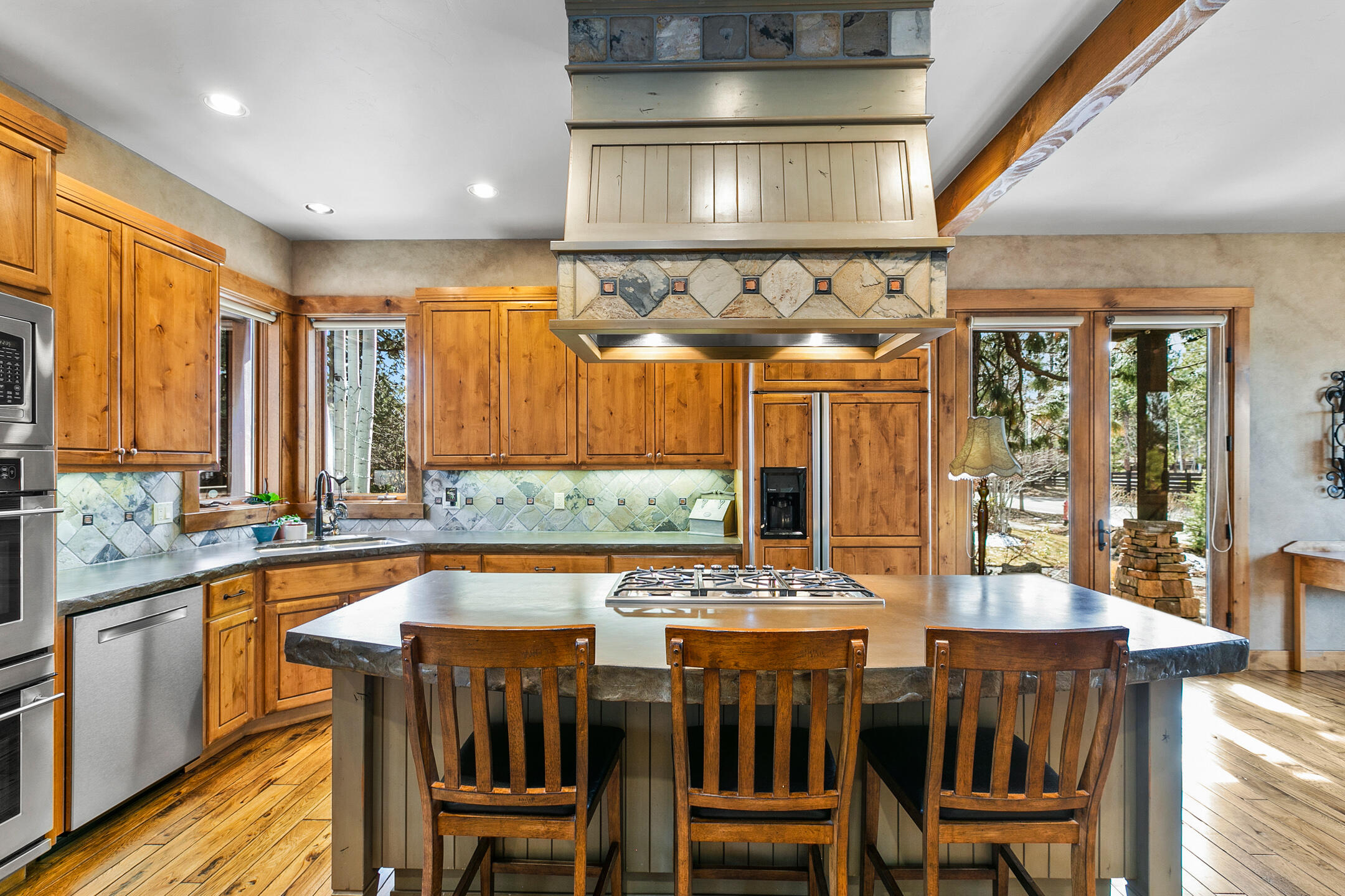 Three Pines - Residential