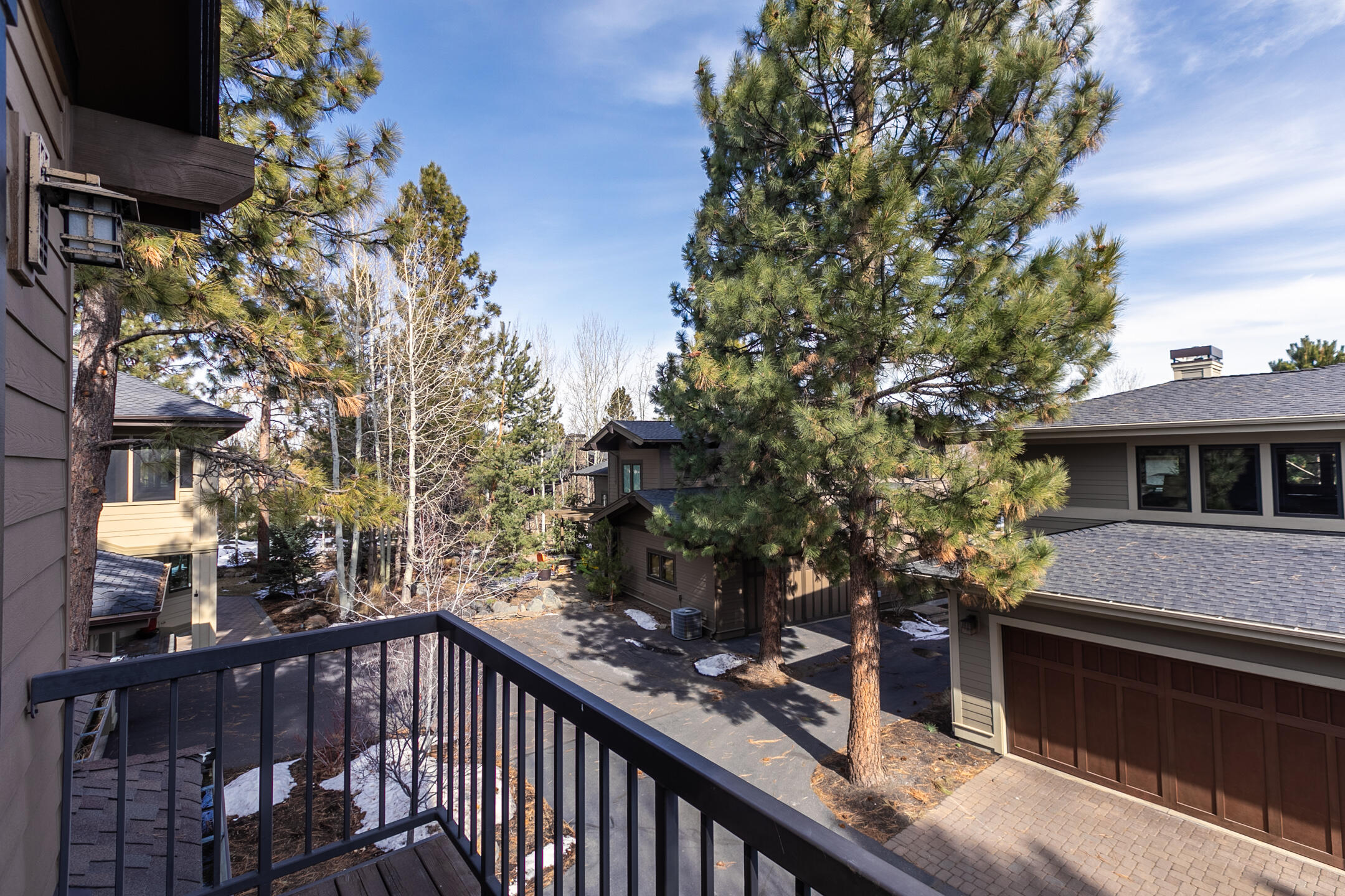 Three Pines - Residential