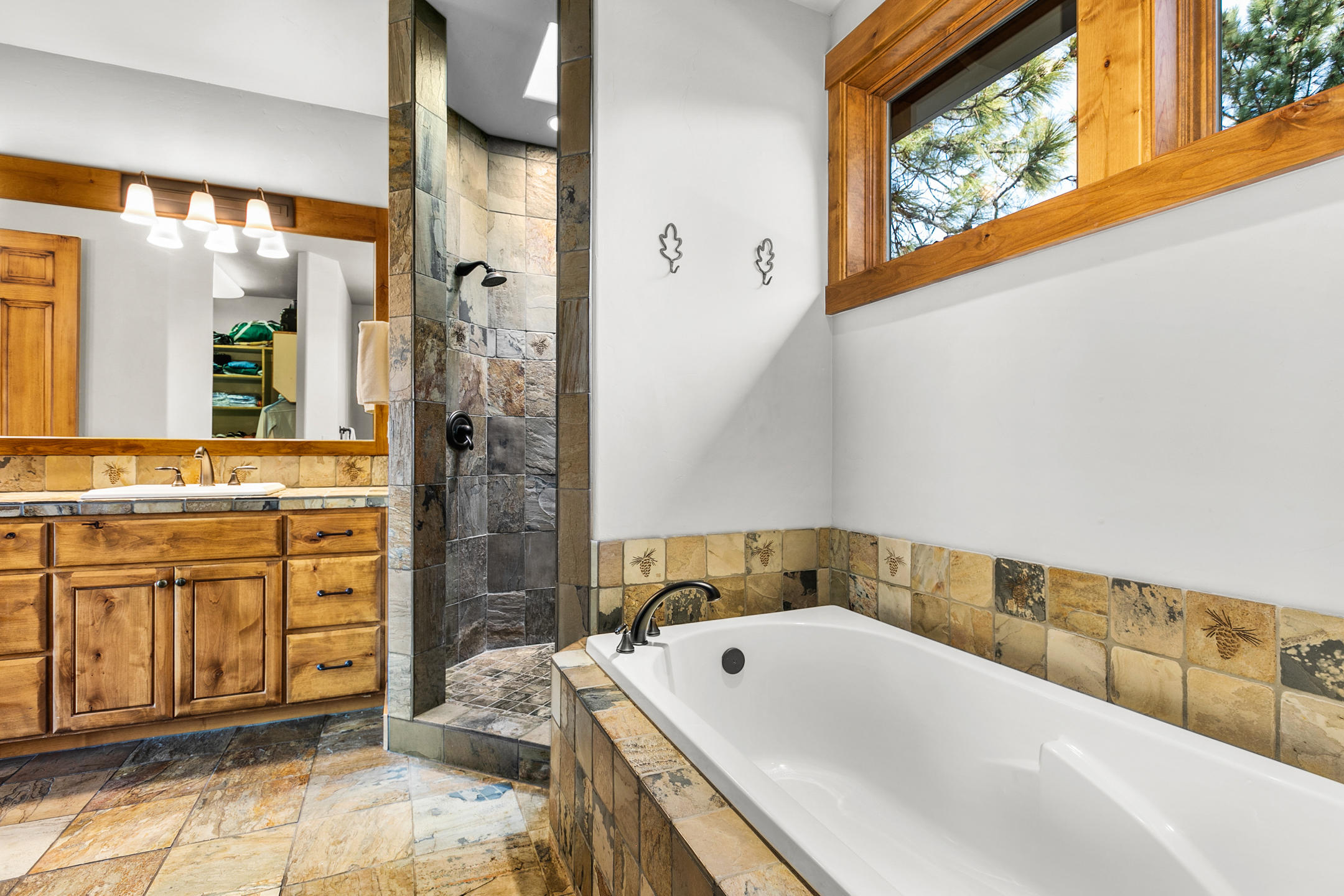 Three Pines - Residential