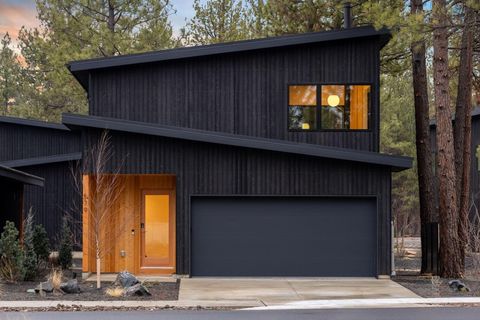 620 W Sprout Lane Lot #132 Sisters OR 97759