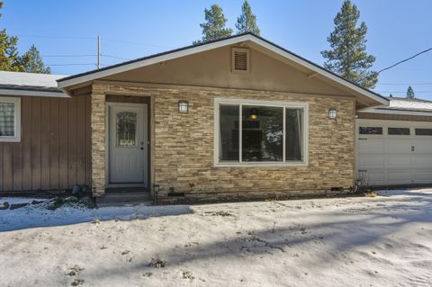 Tiny photo for 53262 Riverview Drive, La Pine, OR 97739 (MLS # 220213593)