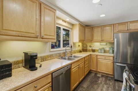 Tiny photo for 53262 Riverview Drive, La Pine, OR 97739 (MLS # 220213593)