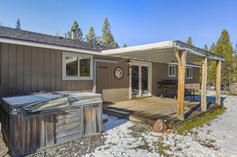 Tiny photo for 53262 Riverview Drive, La Pine, OR 97739 (MLS # 220213593)