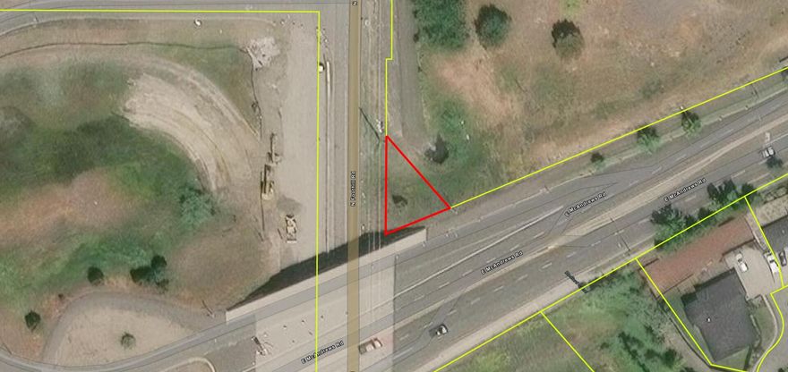 Priced to sell!  This lot in East Medford is situated on the corner of North Foothill Rd and East McAndrews Road.  Owner may carry.  Listing agent is related to selling company's manager.  All information is deemed accurate, but not verified or guaranteed.