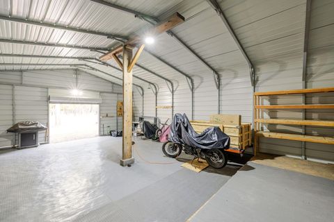 Tiny photo for 16826 Brenda Drive, Bend, OR 97707 (MLS # 220217548)