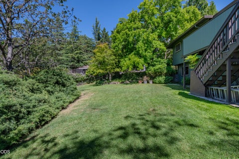 Tiny photo for 132 High Oak Drive, Medford, OR 97504 (MLS # 220226777)