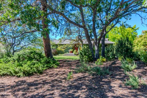 Tiny photo for 132 High Oak Drive, Medford, OR 97504 (MLS # 220226777)