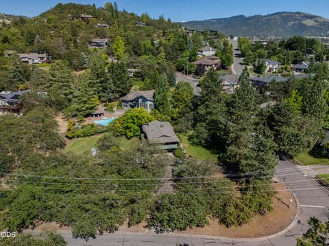 Tiny photo for 132 High Oak Drive, Medford, OR 97504 (MLS # 220226777)