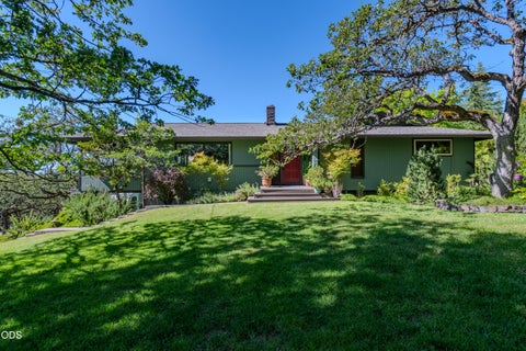 Tiny photo for 132 High Oak Drive, Medford, OR 97504 (MLS # 220226777)