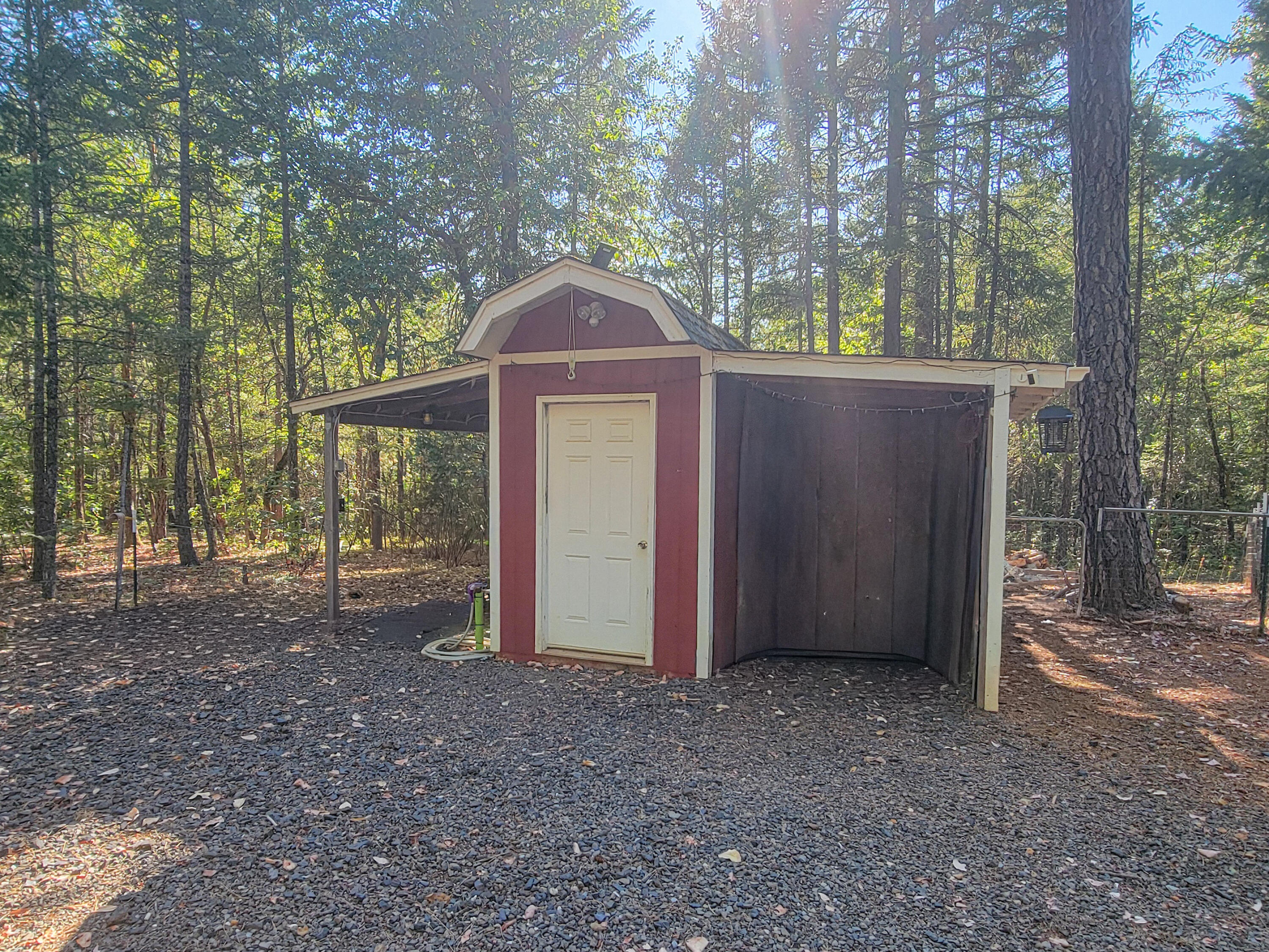 Cedarcrest Est - Residential