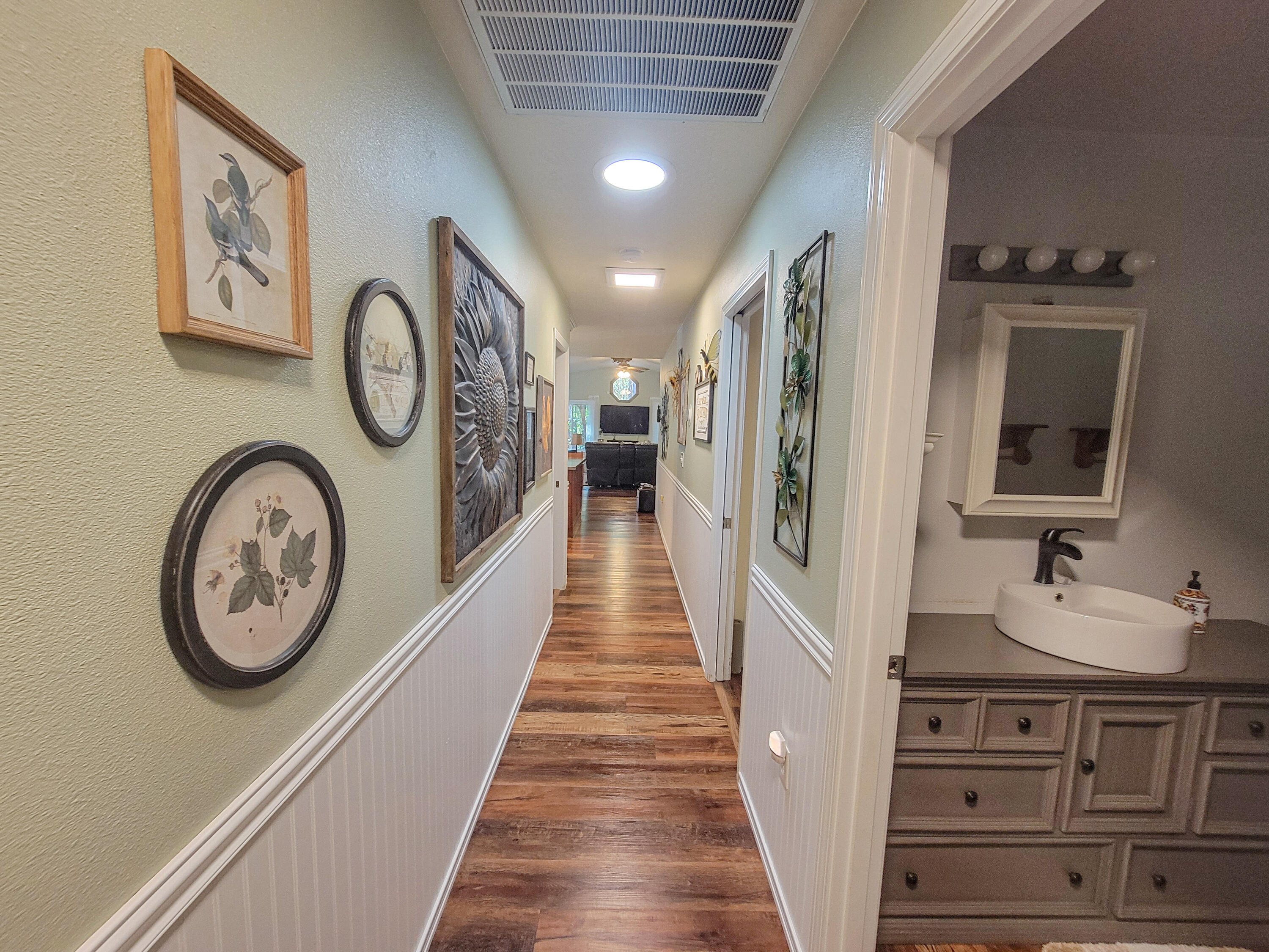 Cedarcrest Est - Residential