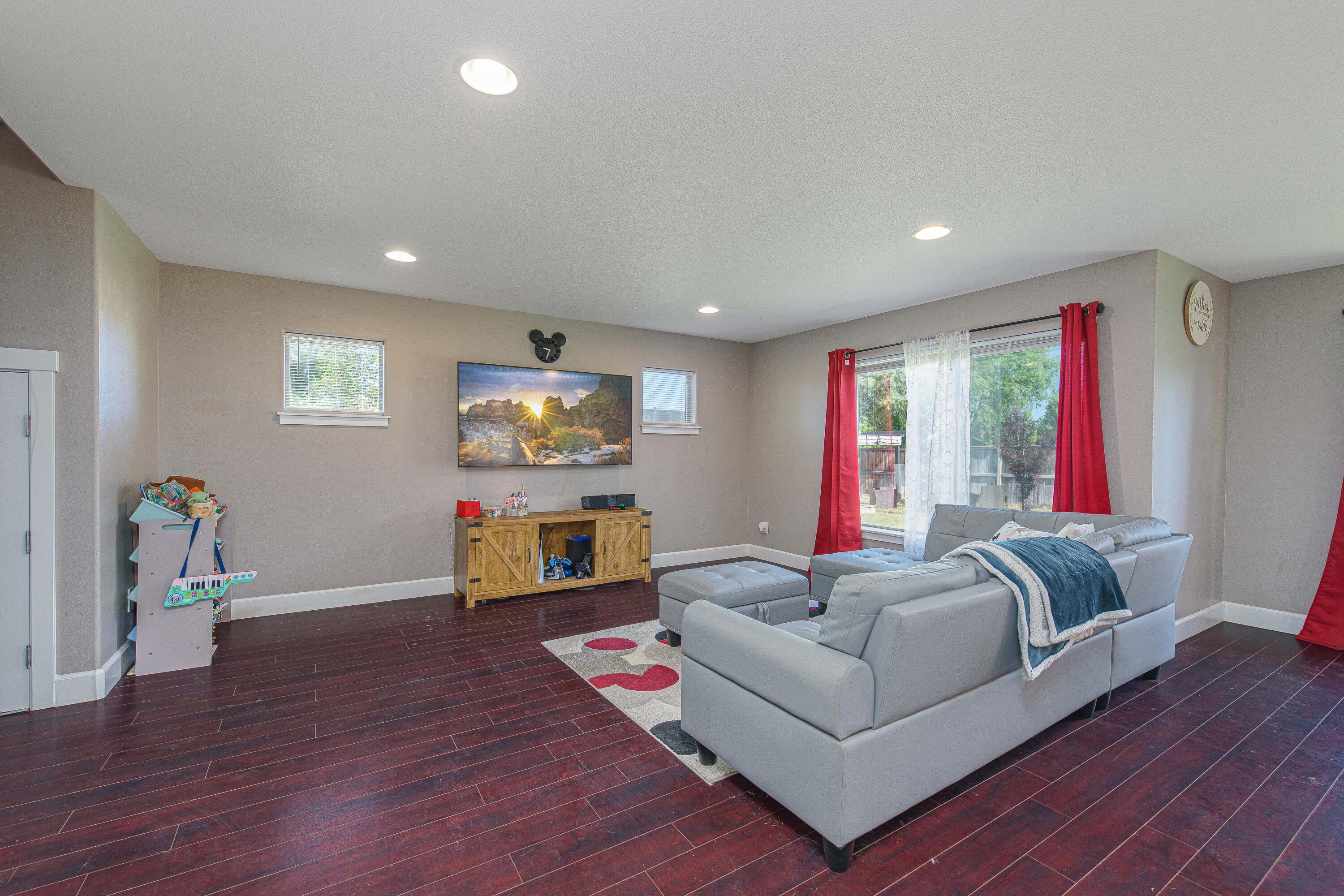 Diamond Bar Ranch - Residential